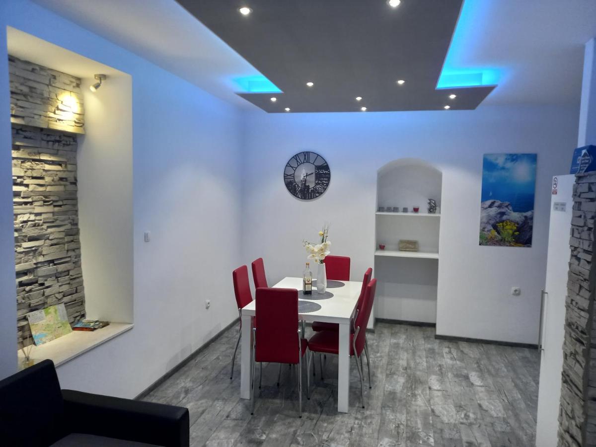 Apartment "M&M" Free Parking Solin Esterno foto