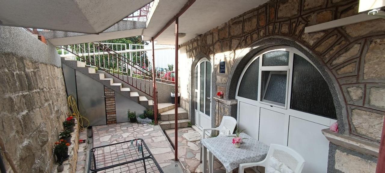 Apartment "M&M" Free Parking Solin Esterno foto