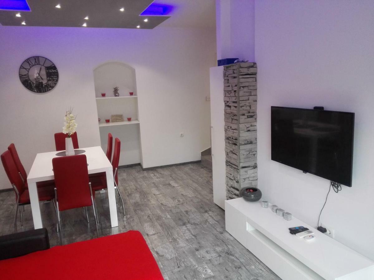 Apartment "M&M" Free Parking Solin Esterno foto