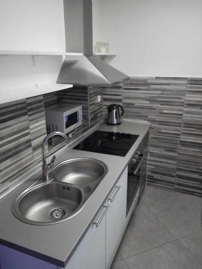 Apartment "M&M" Free Parking Solin Esterno foto